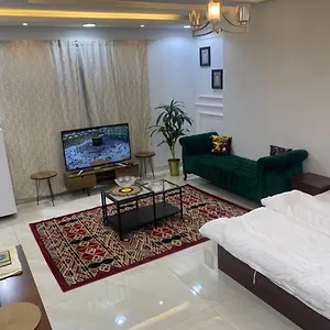 استديو حي النزهه بيت ضيافة